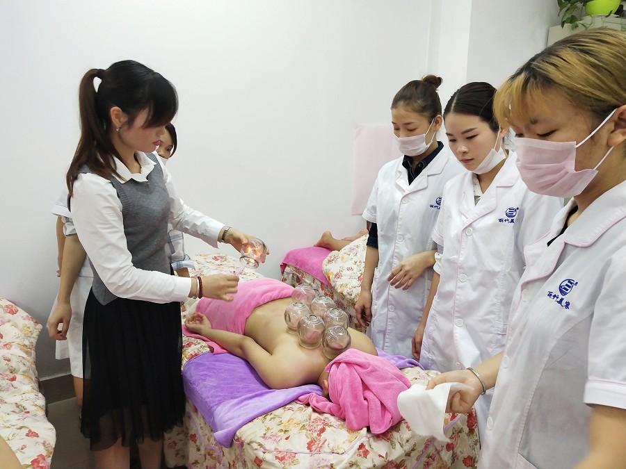 南寧美容師拔罐教學(xué)培訓(xùn)，你了解拔罐嗎