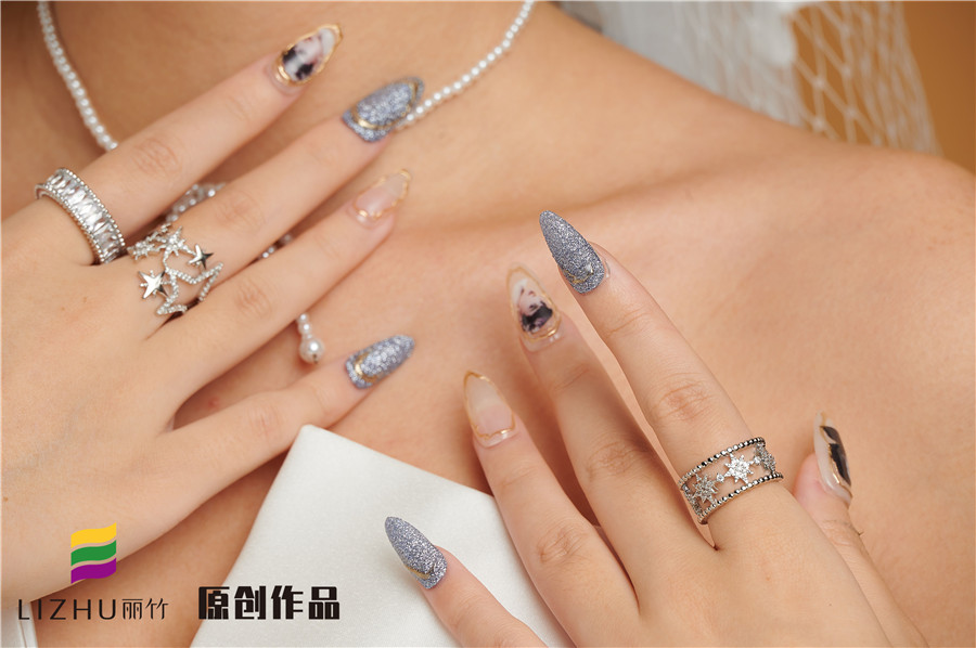 南寧美甲培訓：涂指甲注意事項