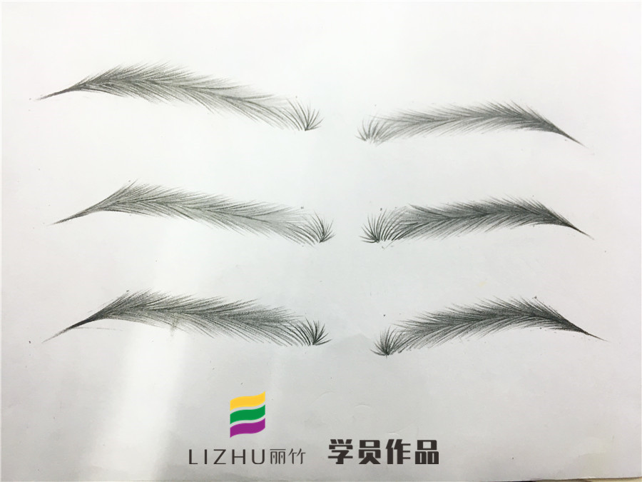 化妝新手如何畫眉？去廣西出名的彩妝培訓(xùn)看看