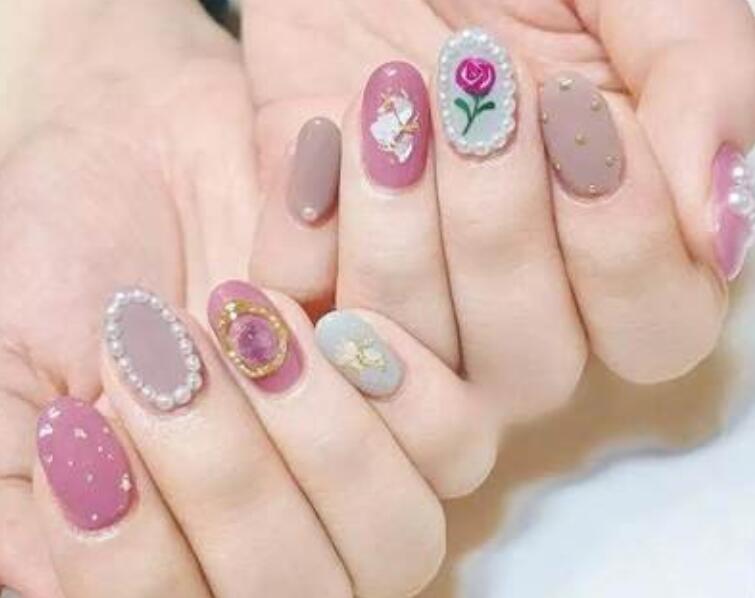 美甲怎么保養(yǎng)更持久？南寧專業(yè)美甲培訓告訴你