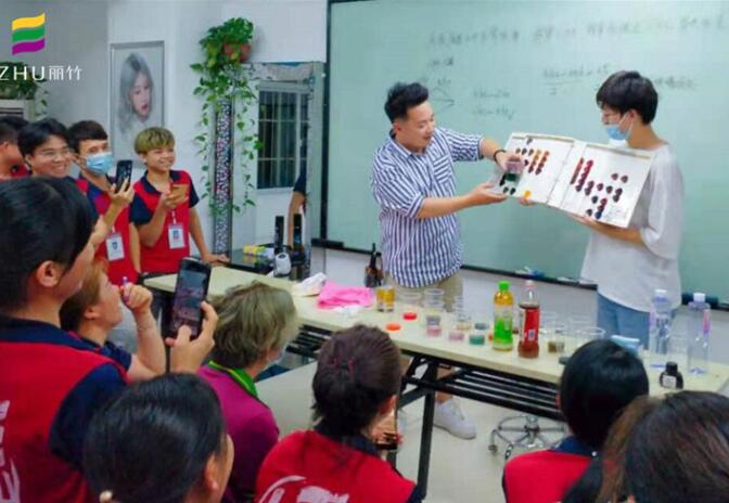為什么美發(fā)要學色彩知識？南寧美發(fā)培訓學校解釋給你聽