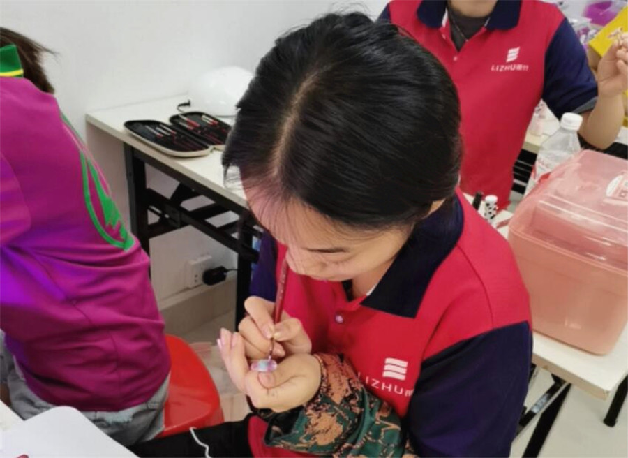 喜歡美甲，是因為它的萬種風情