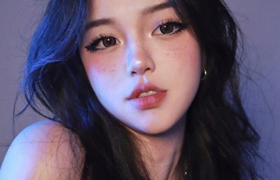 Egirl妝教程，南寧化妝學(xué)校找到了