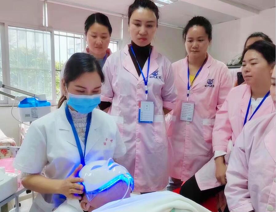 如何使用美容儀器小氣泡？南寧美容培訓(xùn)班教你方法