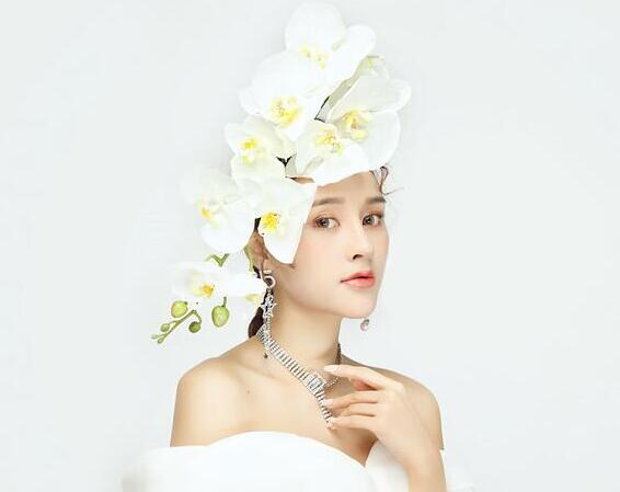 鮮花在彩妝中的重要性 ，南寧化妝培訓分享