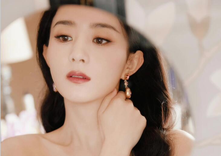 圓臉女孩溫柔學(xué)姐妝教程，告訴你南寧哪里教的化妝時(shí)尚