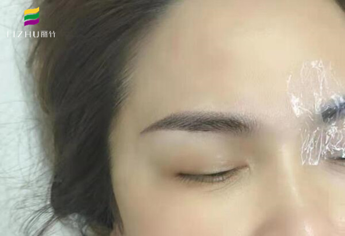 紋眉后如何快速消腫？南寧學紋繡技術