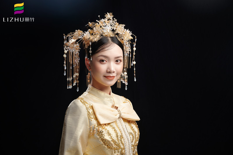 新中式新娘造型，演繹別樣中國美