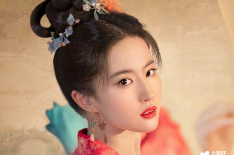 新中式國風眼妝 ，廣西專業(yè)正規(guī)彩妝培訓學校課程