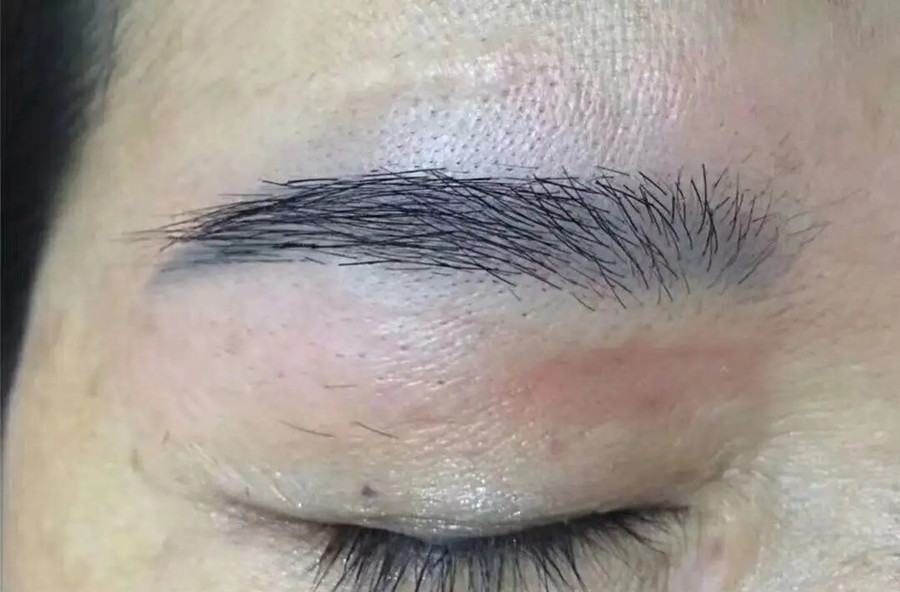 藍眉和紅眉形成的原因，看南寧紋繡培訓正規(guī)學校哪家好?