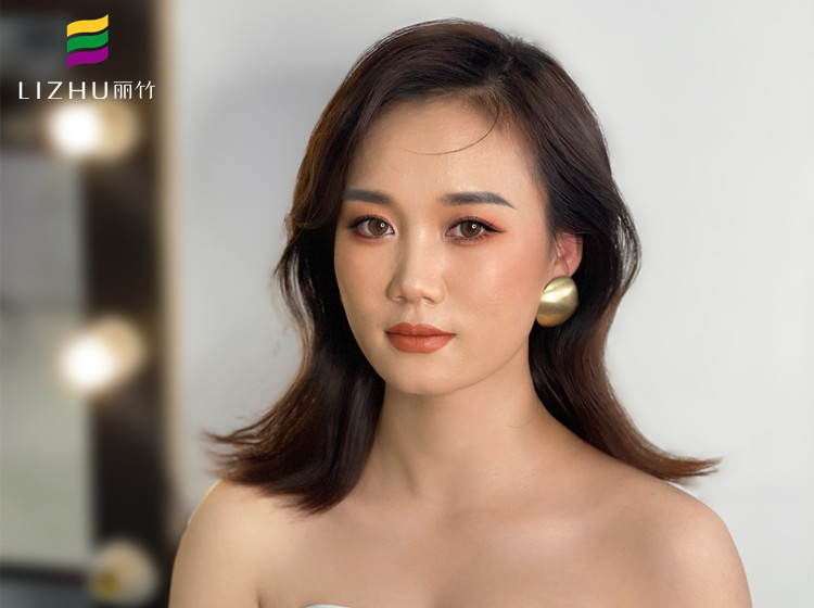 輕泰妝造型，南寧網紅彩妝造型學校作品