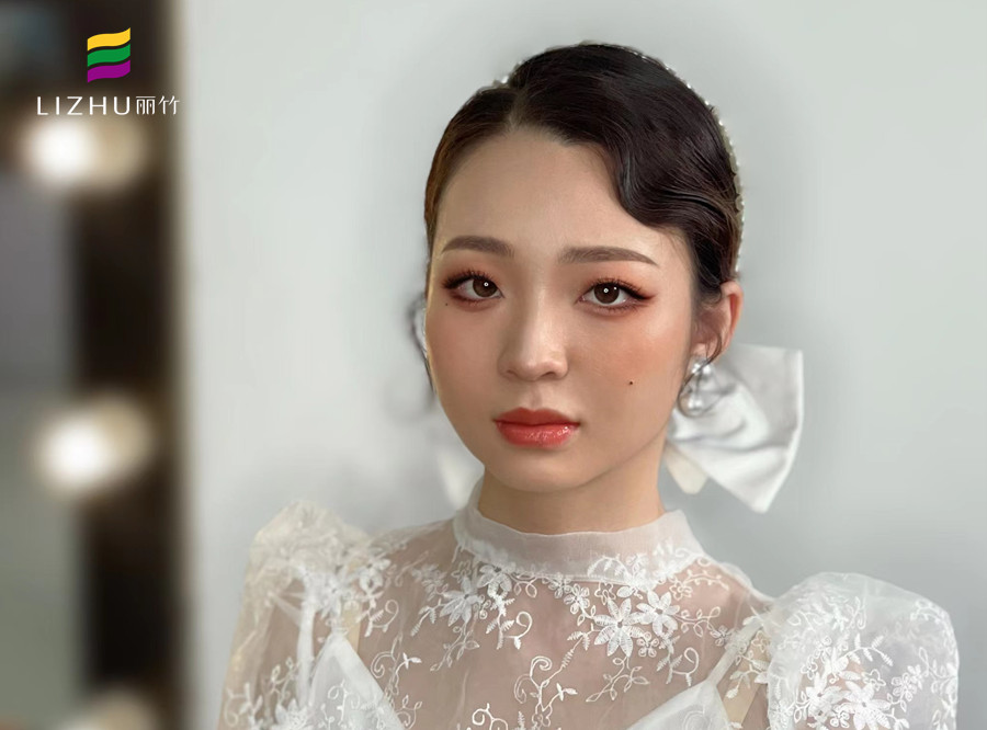 婉約韓式新娘 ，廣西專業(yè)化妝培訓(xùn)造型學(xué)校作品