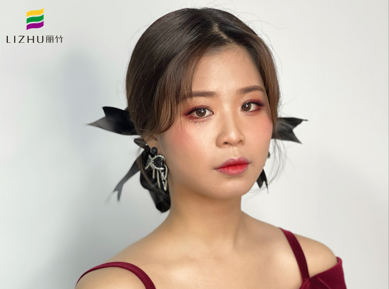 時尚簡約造型，廣西美妝師專業(yè)學校作品