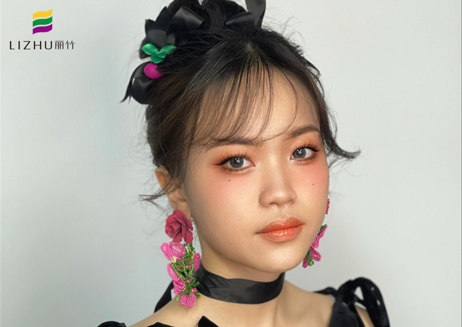 復(fù)古禮服造型，南寧化妝學(xué)校推薦