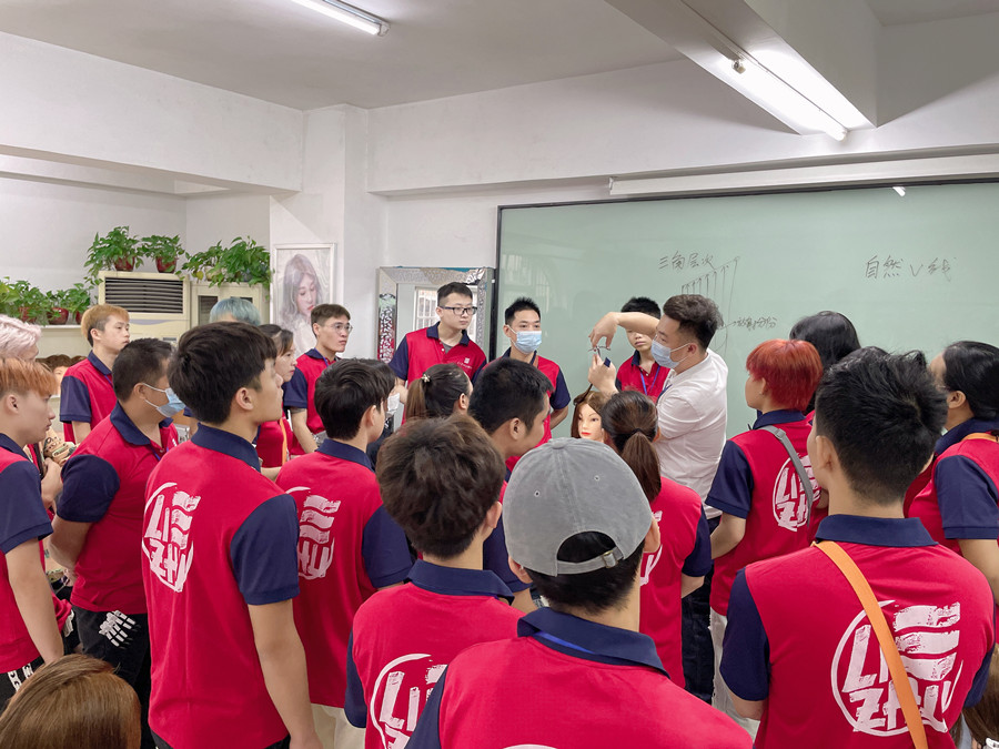 南寧剪發(fā)：打??？剪短？傻傻分不清