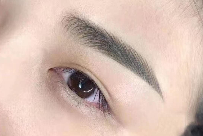 廣西學紋眉：紋眉哪種好看自然？