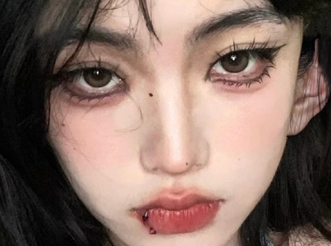 超A的亞裔混血辣妹眼妝教程，廣西網(wǎng)紅造型培訓(xùn)