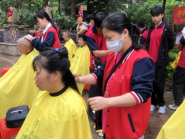 廣西學(xué)美發(fā)有實(shí)踐嗎？歡迎到廣西理發(fā)職業(yè)學(xué)校