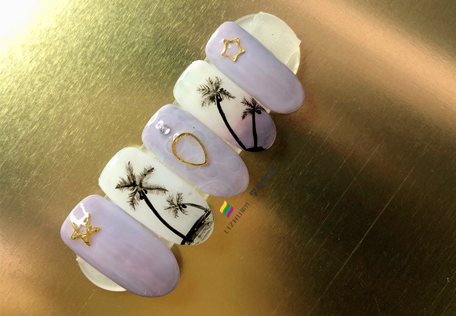 夏日椰樹(shù)美甲，零經(jīng)驗(yàn)在廣西學(xué)美甲學(xué)員作品