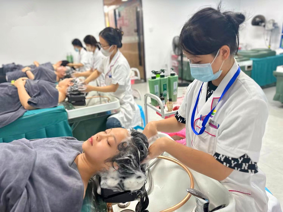 頭療養(yǎng)發(fā)有什么項目？南寧頭療培訓學校課程講解