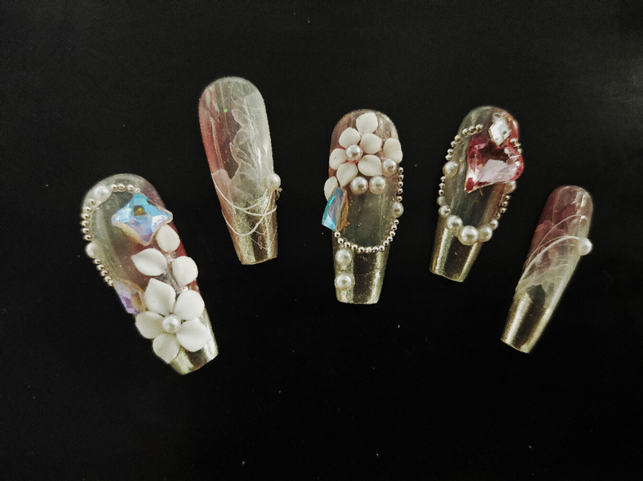秋冬款尖花美甲，廣西美甲造型