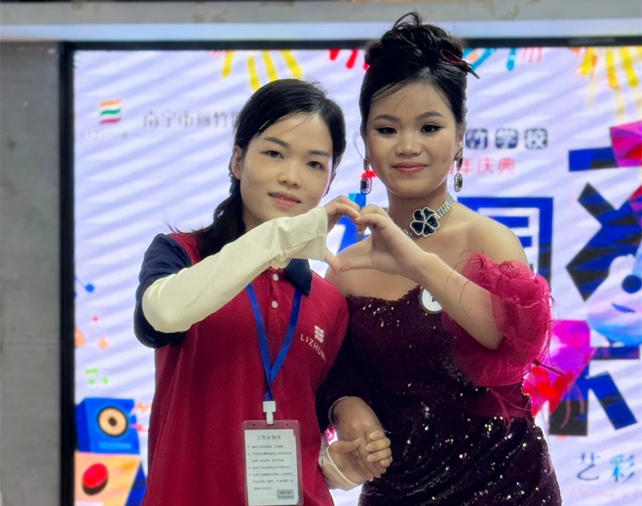 禮服晚宴造型，南寧專業(yè)新娘妝跟妝