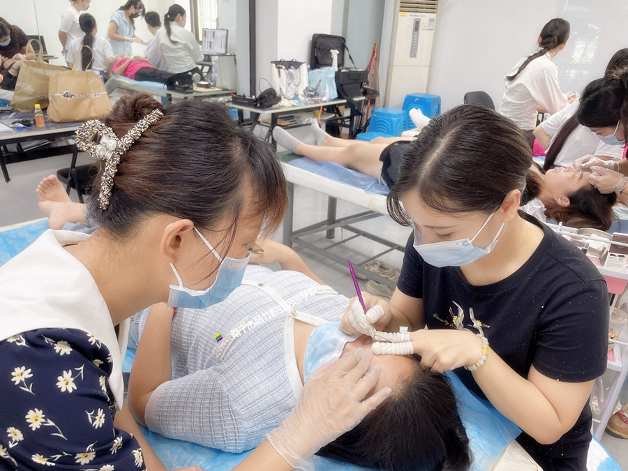 廣西紋繡哪里可以進(jìn)修？色乳的選擇
