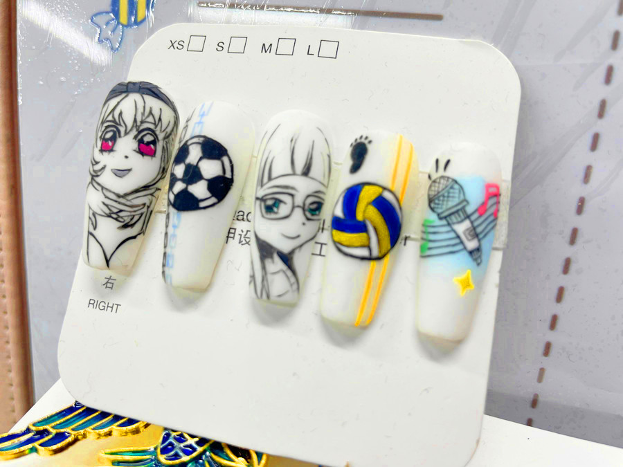 廣西美甲教育：什么是手繪美甲？