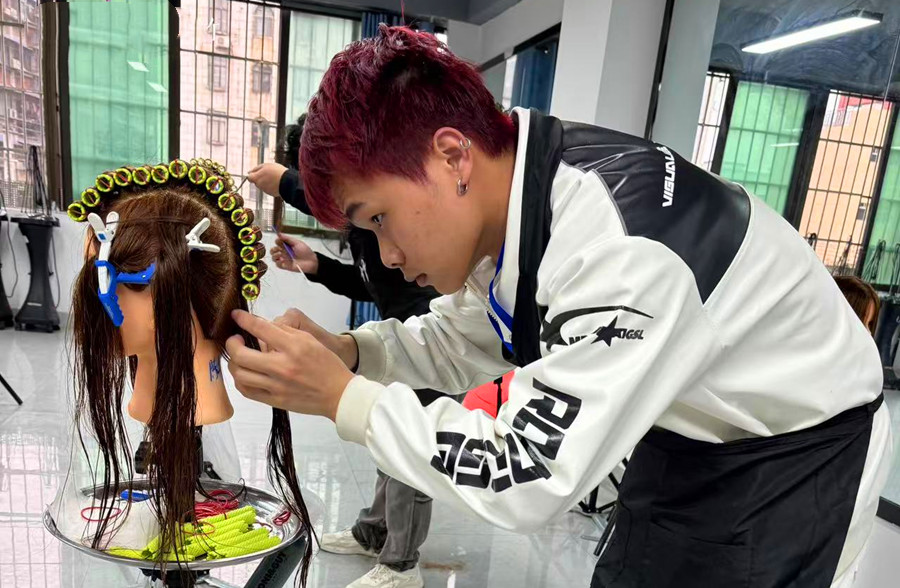 標準杠操作要點解析，廣西燙染培訓排行總結