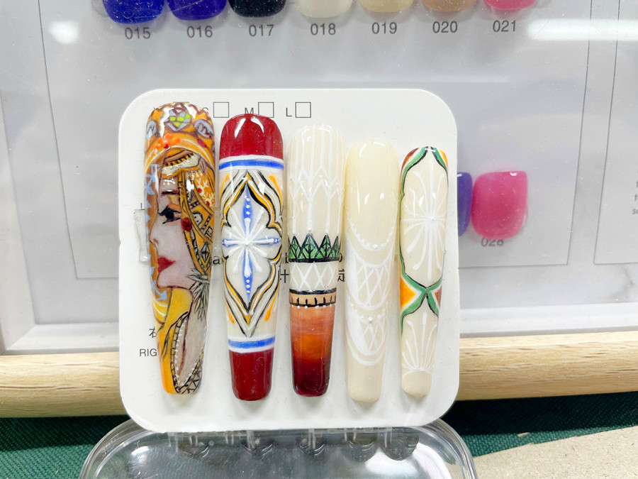 波西米亞美甲，南寧美甲進(jìn)修學(xué)院學(xué)員作品