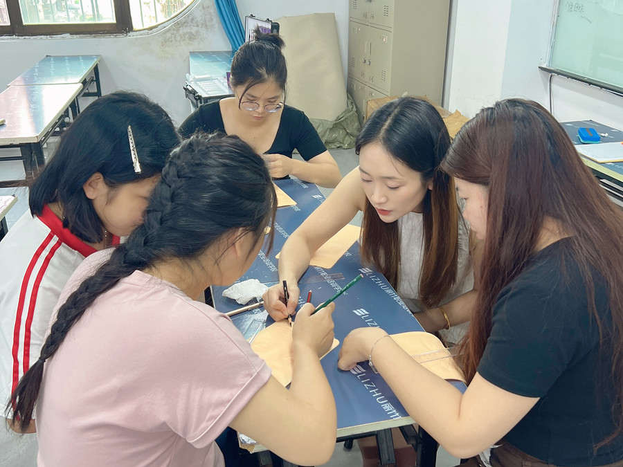 仿皮紋眉設(shè)計練習 ，告訴你廣西紋繡學(xué)習哪里專業(yè)