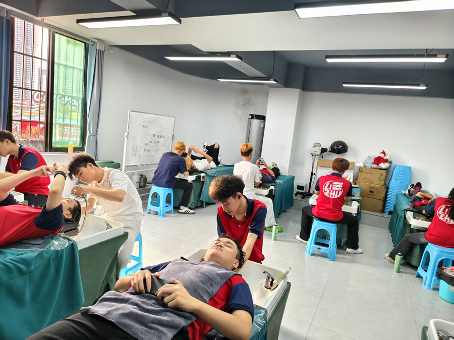 專業(yè)美發(fā)洗護(hù)和普通洗頭的區(qū)別，南寧美發(fā)教學(xué)